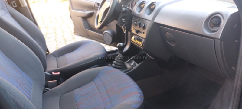 CELTA 1.0 MPFI SPIRIT 8V FLEX 4P MANUAL - 2008 - FARROUPILHA