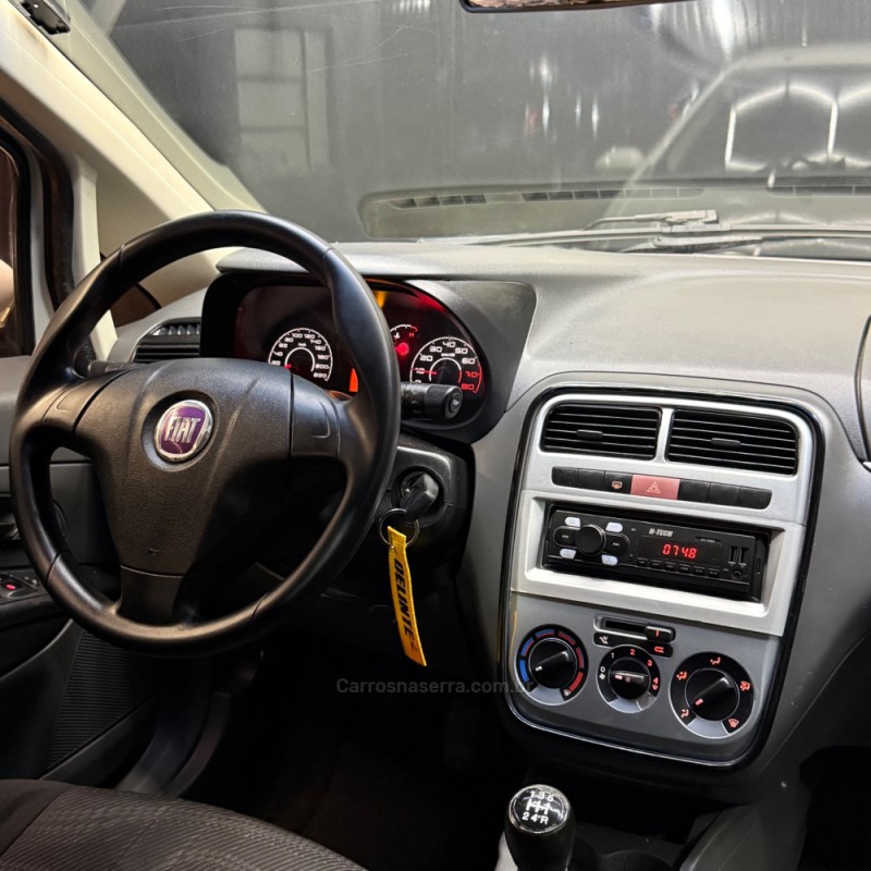 PUNTO 1.4 ELX 8V FLEX 4P MANUAL - 2011 - ESTâNCIA VELHA