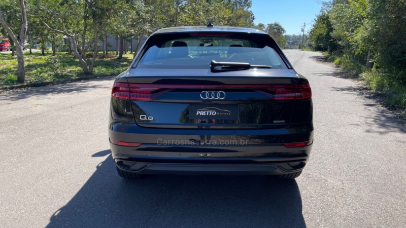 Q8 3.0 TFSI PERFORMANCE QUATTRO V6 24V GASOLINA 4P S-TRONIC - 2020 - BENTO GONçALVES