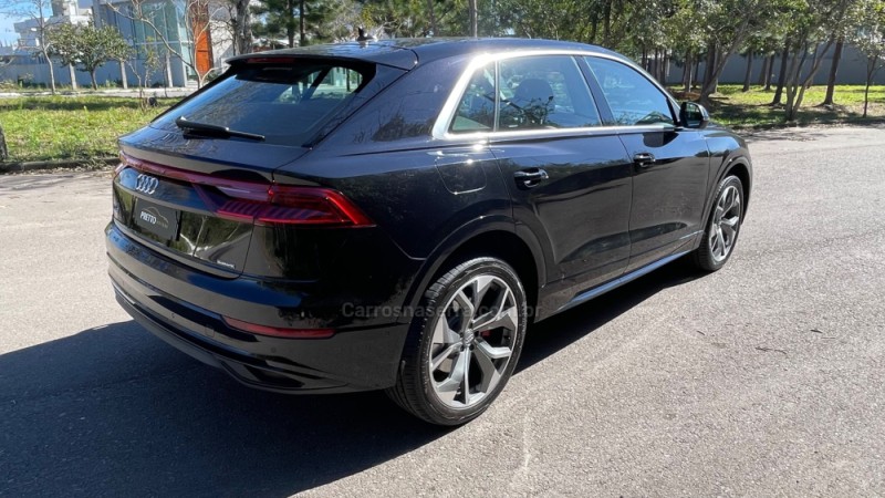 Q8 3.0 TFSI PERFORMANCE QUATTRO V6 24V GASOLINA 4P S-TRONIC - 2020 - BENTO GONçALVES