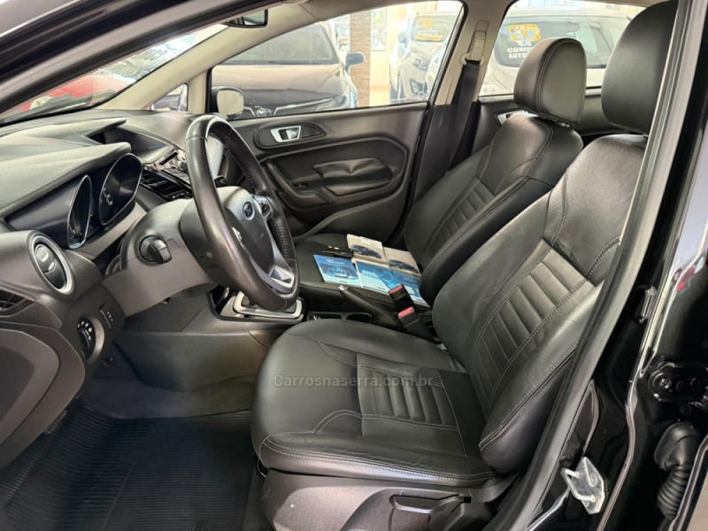 FIESTA 1.6 TITANIUM SEDAN 16V FLEX 4P AUTOMÁTICO - 2014 - NOVA BASSANO