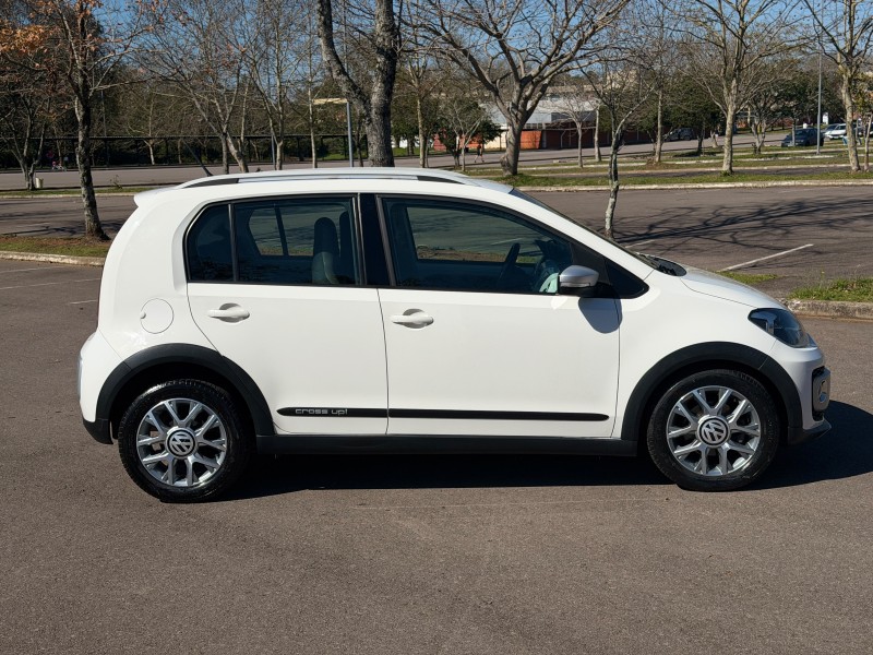 UP 1.0 TSI CROSS 12V FLEX 4P MANUAL - 2016 - BENTO GONçALVES