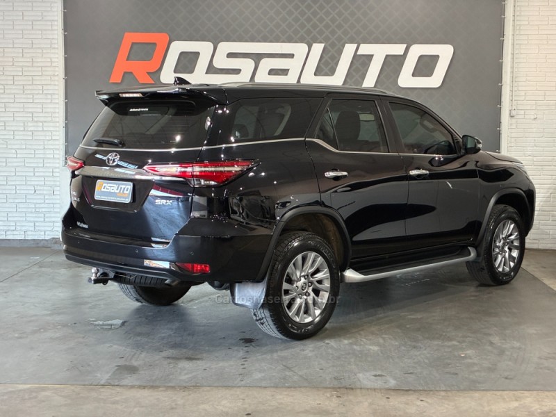 HILUX SW4 2.8 SRX 4X4 7 LUGARES 16V TURBO INTERCOOLER DIESEL 4P AUTOMÁTICO - 2021 - VENâNCIO AIRES