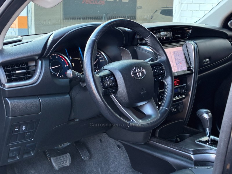 HILUX SW4 2.8 SRX 4X4 7 LUGARES 16V TURBO INTERCOOLER DIESEL 4P AUTOMÁTICO - 2021 - VENâNCIO AIRES