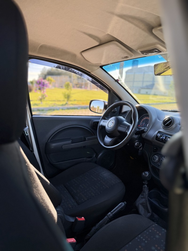 UNO 1.0 EVO VIVACE 8V FLEX 4P MANUAL - 2014 - ANTôNIO PRADO