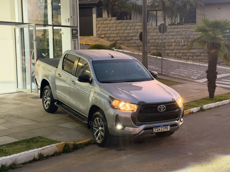 HILUX 2.8 SR 4X4 CD 16V DIESEL 4P AUTOMÁTICO - 2025 - FARROUPILHA
