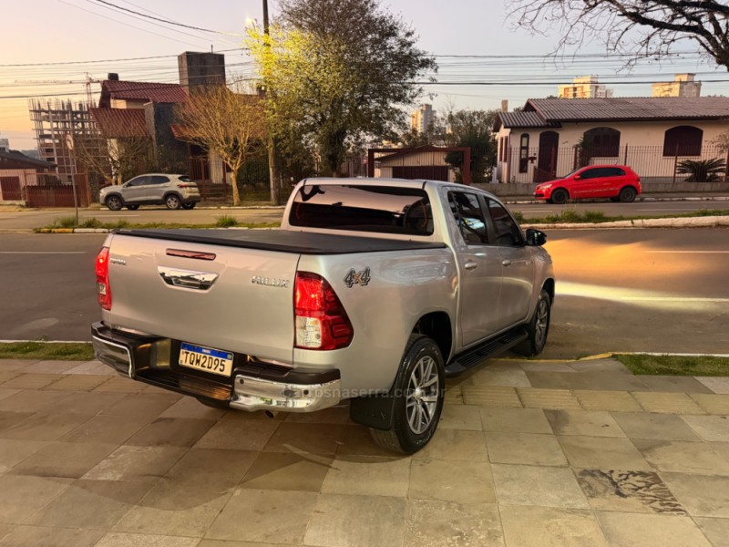 HILUX 2.8 SR 4X4 CD 16V DIESEL 4P AUTOMÁTICO - 2025 - FARROUPILHA