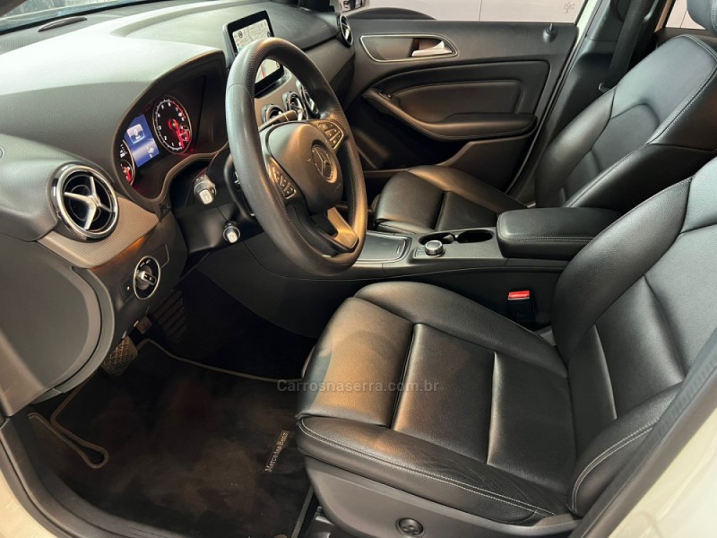 B 200 1.6 TURBO 16V FLEX 4P AUTOMATIZADO - 2017 - CAXIAS DO SUL