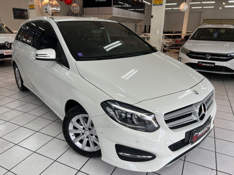 B 200 1.6 TURBO 16V FLEX 4P AUTOMATIZADO - 2017 - CAXIAS DO SUL