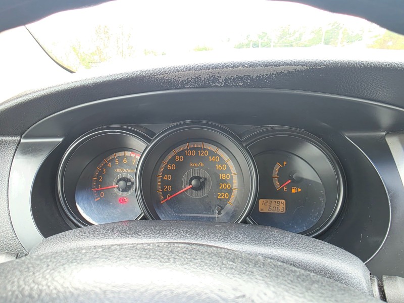 LIVINA 1.6 S 16V FLEX 4P MANUAL - 2011 - BENTO GONçALVES