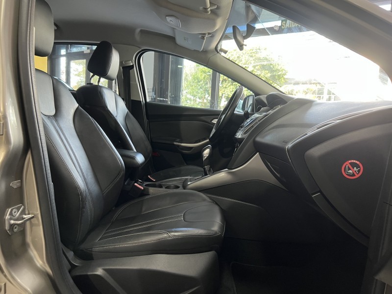 FOCUS 1.6 SE HATCH 16V FLEX 4P AUTOMÁTICO - 2015 - CAXIAS DO SUL