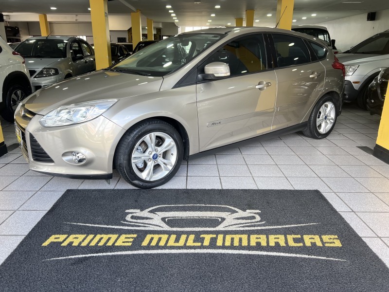 focus 1.6 se hatch 16v flex 4p automatico 2015 caxias do sul