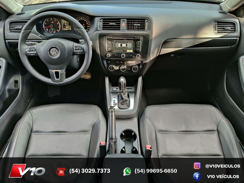 JETTA 2.0 COMFORTLINE FLEX 4P TIPTRONIC - 2013 - CAXIAS DO SUL