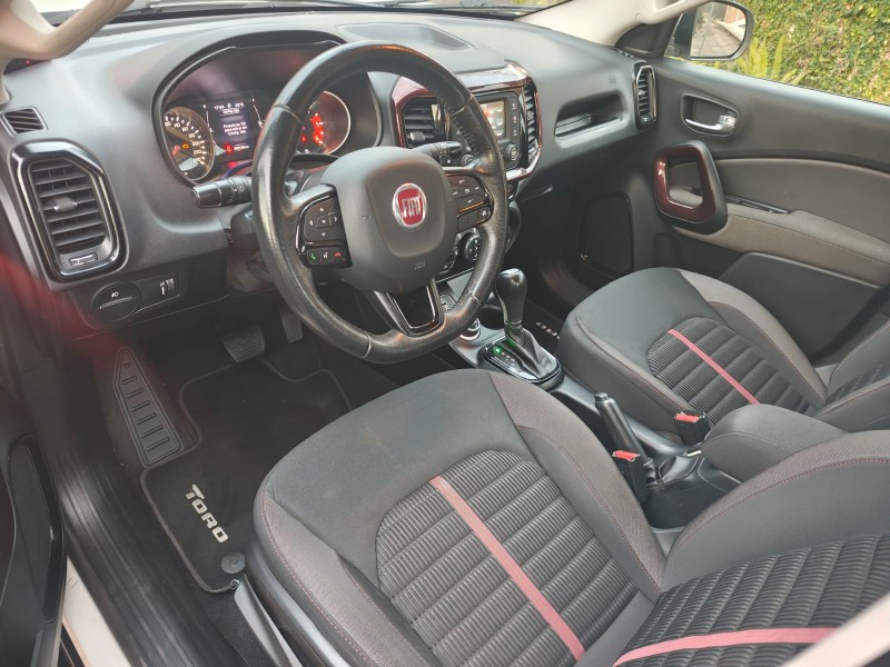 TORO 2.0 16V TURBO DIESEL FREEDOM 4WD AT9 AUTOMÁTICO - 2019 - FARROUPILHA