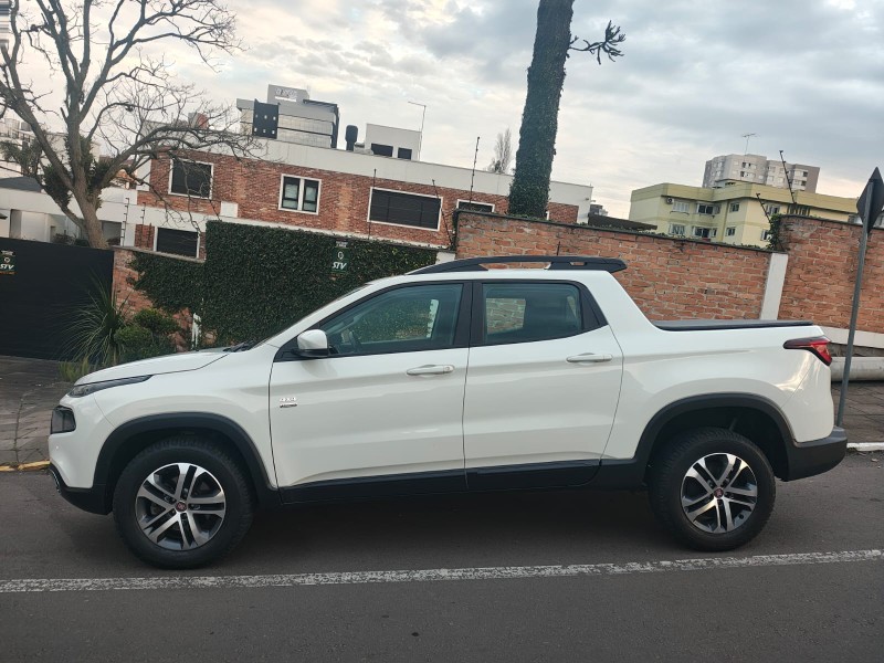 TORO 2.0 16V TURBO DIESEL FREEDOM 4WD AT9 AUTOMÁTICO - 2019 - FARROUPILHA