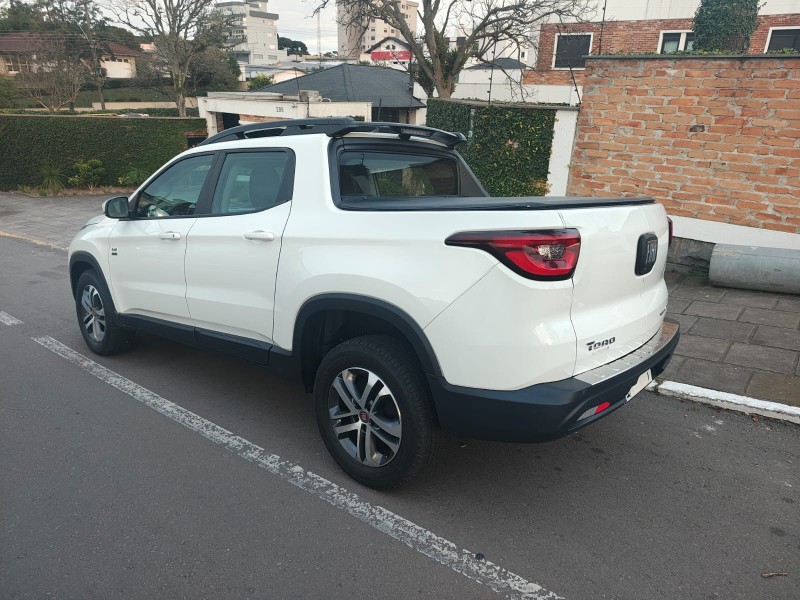 TORO 2.0 16V TURBO DIESEL FREEDOM 4WD AT9 AUTOMÁTICO - 2019 - FARROUPILHA