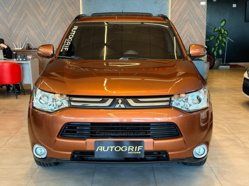 OUTLANDER 2.0 16V GASOLINA 4P AUTOMÁTICO - 2015 - CAMPO BOM