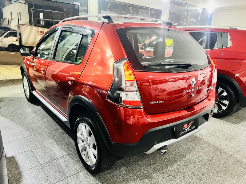 SANDERO 1.6 STEPWAY 8V FLEX 4P MANUAL - 2014 - CAXIAS DO SUL