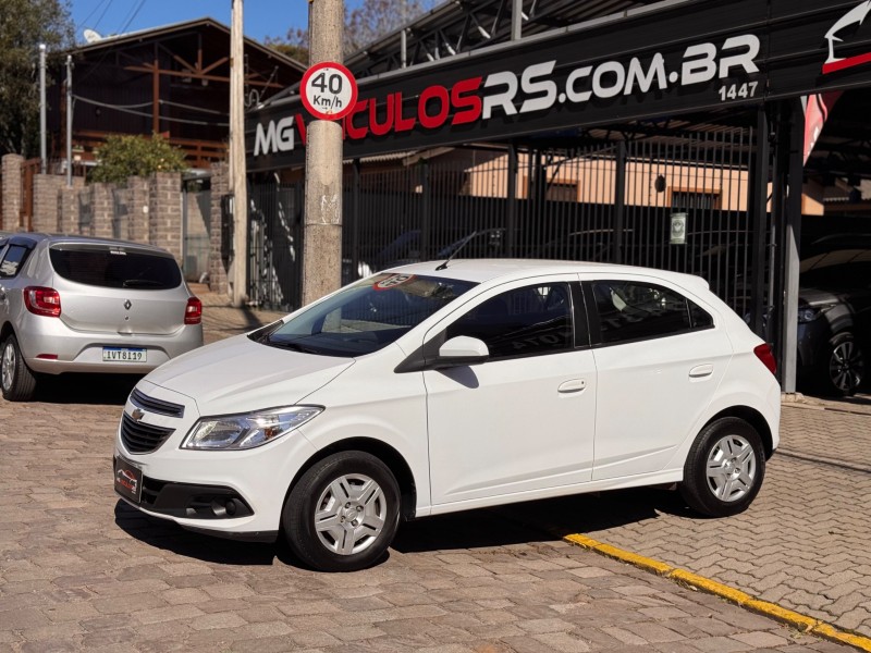 onix 1.0 lt plus 8v flex 4p manual 2014 caxias do sul