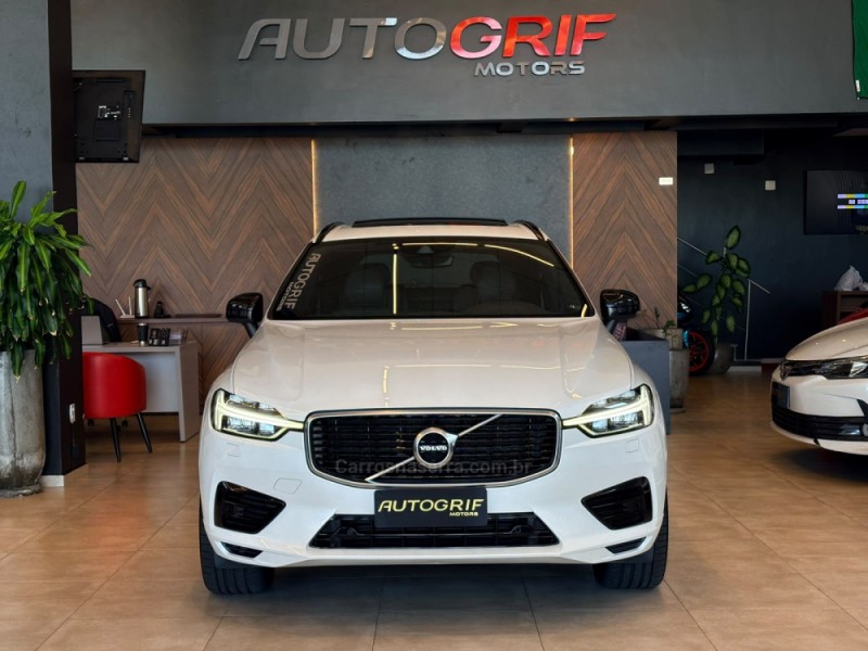 XC60 2.0 T8 R DESIGN HYBRID GASOLINA 4P AUTOMÁTICO - 2020 - CAMPO BOM
