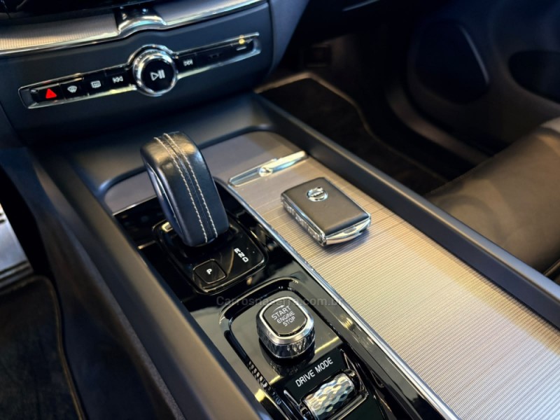 XC60 2.0 T8 R DESIGN HYBRID GASOLINA 4P AUTOMÁTICO - 2020 - CAMPO BOM