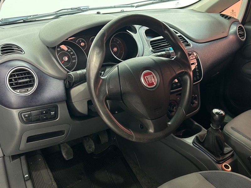 PUNTO 1.4 ATTRACTIVE 8V FLEX 4P MANUAL - 2014 - CAXIAS DO SUL