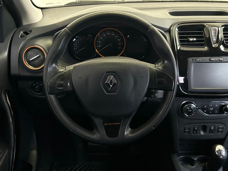SANDERO 1.6 STEPWAY 16V FLEX 4P MANUAL - 2020 - CAXIAS DO SUL