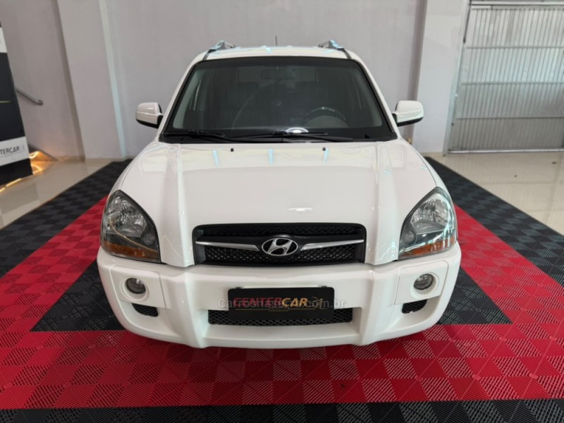 tucson 2.0 mpfi gl 16v 142cv 2wd gasolina 4p automatico 2015 novo hamburgo