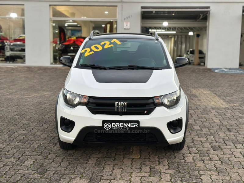 MOBI 1.0 TREKKING 8V FLEX 4P MANUAL - 2021 - MONTENEGRO