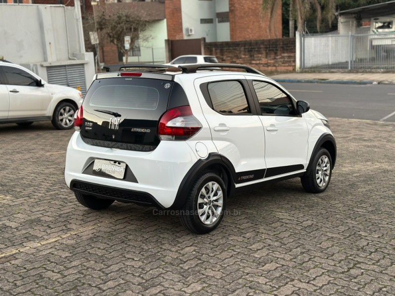 MOBI 1.0 TREKKING 8V FLEX 4P MANUAL - 2021 - MONTENEGRO