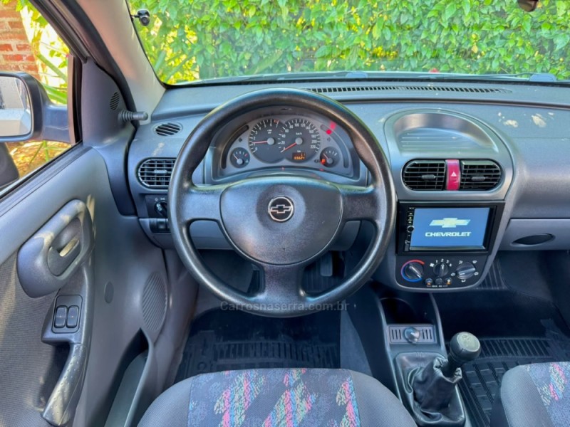 CORSA 1.0 MPFI MAXX 8V GASOLINA 4P MANUAL - 2005 - ROLANTE