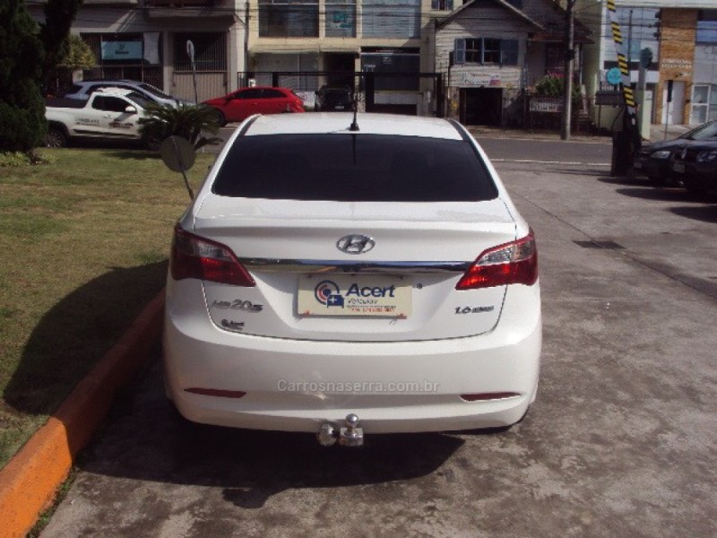 HB20S 1.6 COMFORT PLUS 16V FLEX 4P MANUAL - 2014 - CAXIAS DO SUL