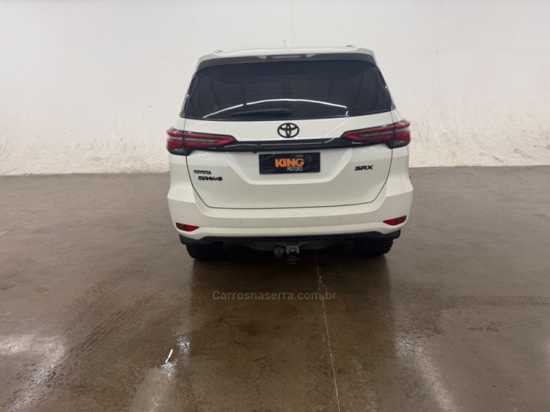 HILUX SW4 2.8 SRX 4X4 7 LUGARES 16V TURBO INTERCOOLER DIESEL 4P AUTOMÁTICO - 2021 - CAXIAS DO SUL
