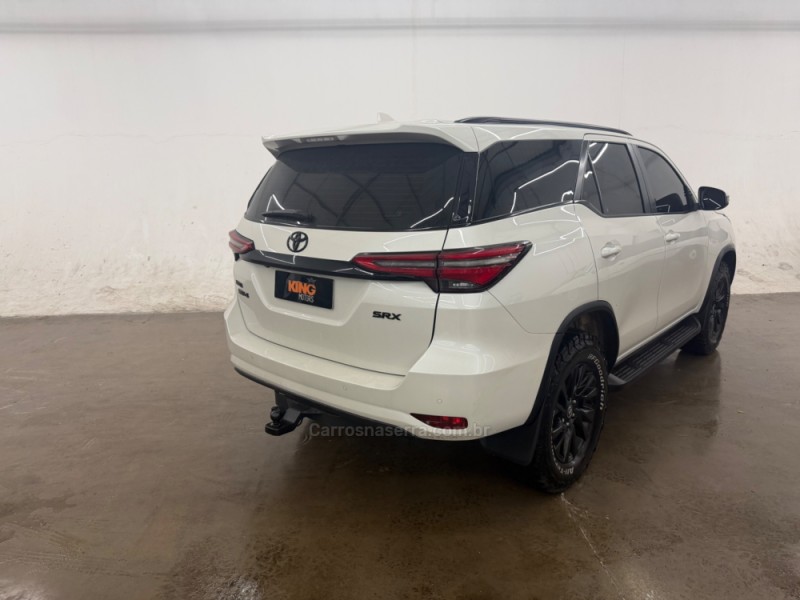 HILUX SW4 2.8 SRX 4X4 7 LUGARES 16V TURBO INTERCOOLER DIESEL 4P AUTOMÁTICO - 2021 - CAXIAS DO SUL