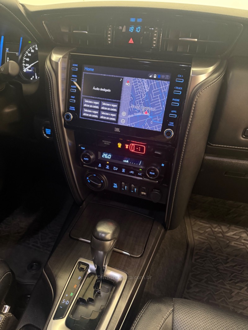 HILUX SW4 2.8 SRX 4X4 7 LUGARES 16V TURBO INTERCOOLER DIESEL 4P AUTOMÁTICO - 2021 - CAXIAS DO SUL