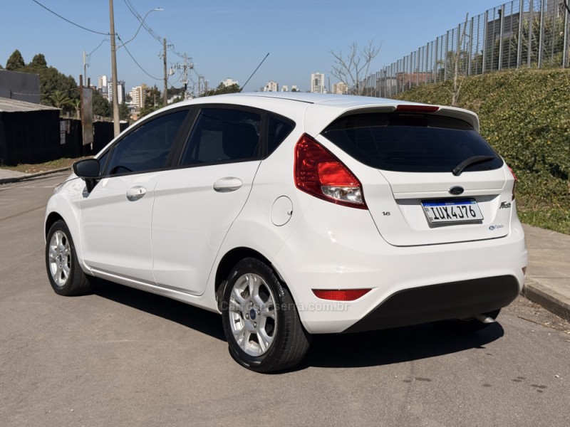 FIESTA 1.6 MPI HATCH 8V FLEX 4P MANUAL - 2014 - CAXIAS DO SUL