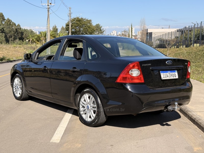 FOCUS 2.0 GLX 16V FLEX 4P MANUAL - 2013 - CAXIAS DO SUL
