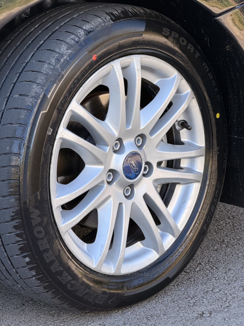 FOCUS 2.0 GLX 16V FLEX 4P MANUAL - 2013 - CAXIAS DO SUL