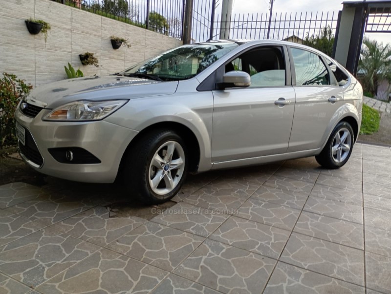 focus 1.6 gl 16v flex 4p manual 2012 farroupilha