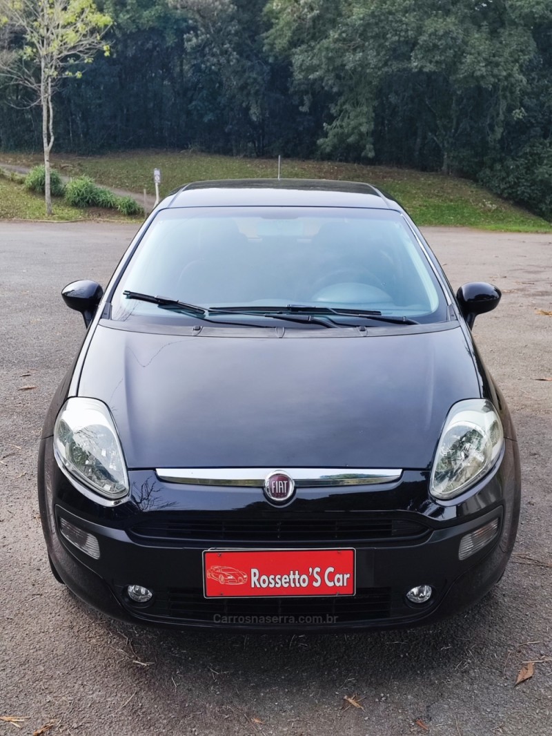 PUNTO 1.4 ATTRACTIVE 8V FLEX 4P MANUAL - 2013 - FARROUPILHA