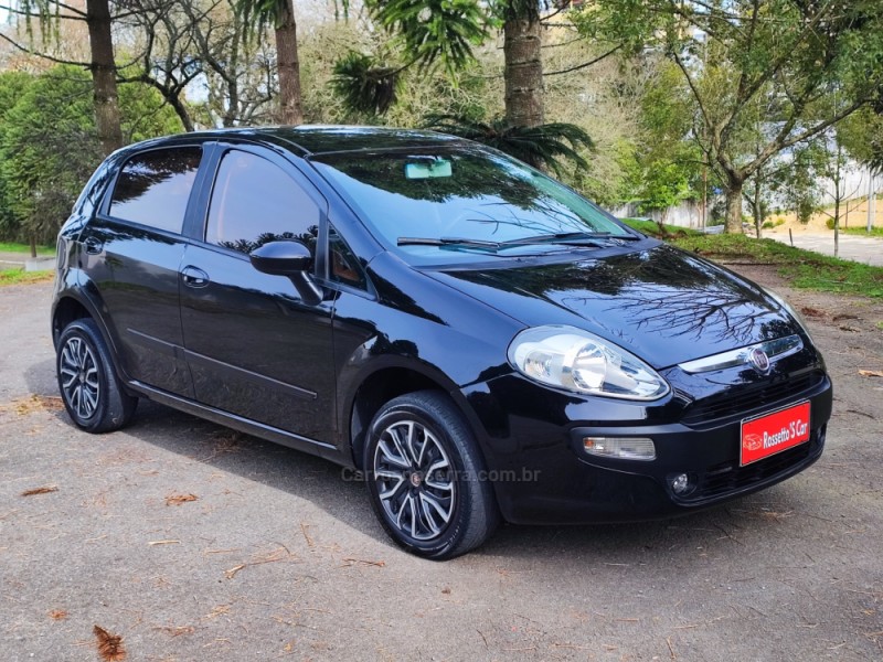 PUNTO 1.4 ATTRACTIVE 8V FLEX 4P MANUAL - 2013 - FARROUPILHA