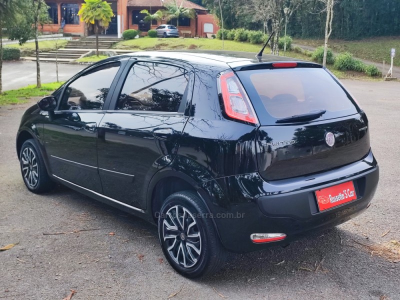 PUNTO 1.4 ATTRACTIVE 8V FLEX 4P MANUAL - 2013 - FARROUPILHA