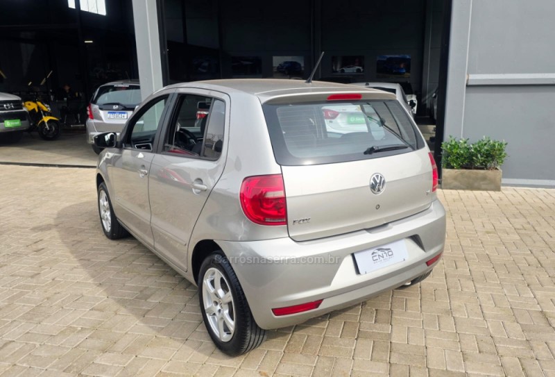 FOX 1.6 MI ITREND 8V FLEX 4P MANUAL - 2013 - LAJEADO