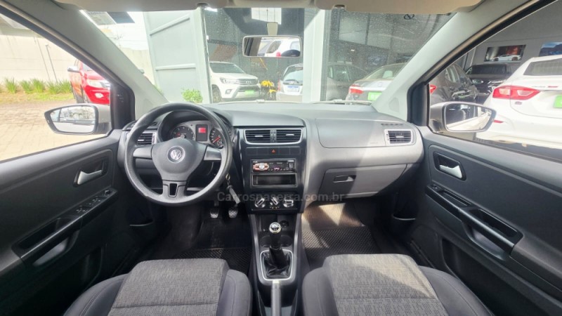 FOX 1.6 MI ITREND 8V FLEX 4P MANUAL - 2013 - LAJEADO