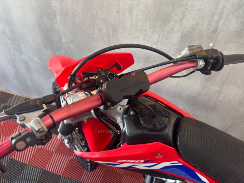 CRF 250F  - 2022 - PORTãO