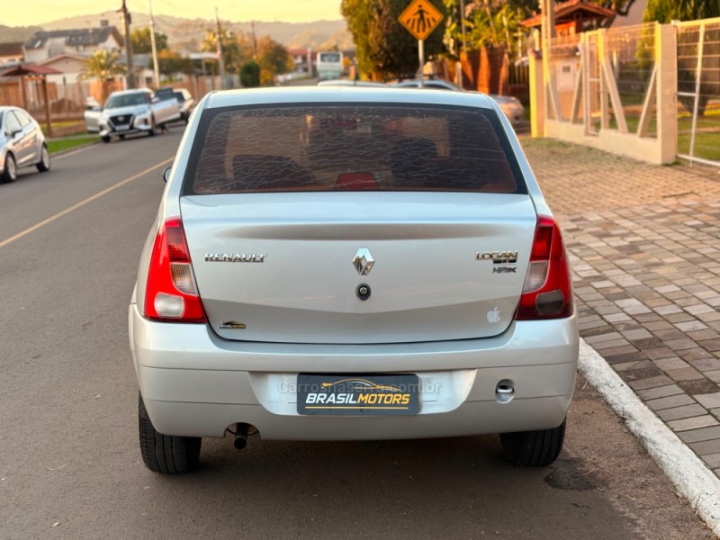LOGAN 1.6 AUTHENTIQUE 8V TORQUE FLEX 4P MANUAL - 2010 - ESTâNCIA VELHA