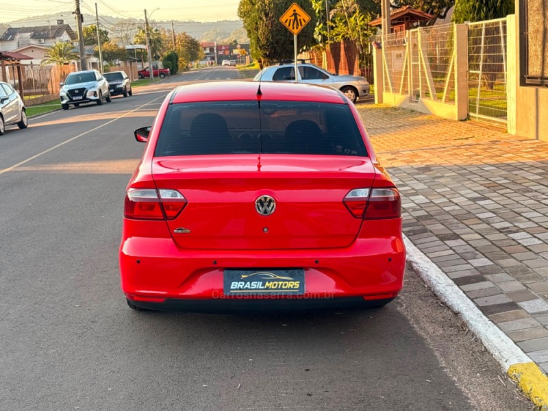 VOYAGE 1.6 MI 8V FLEX 4P MANUAL - 2014 - ESTâNCIA VELHA