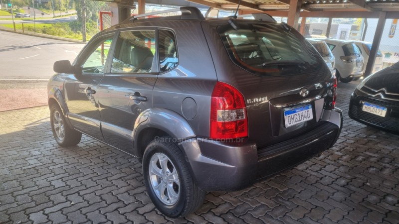 TUCSON 2.0 MPFI GLS 16V 143CV 2WD FLEX 4P AUTOMÁTICO - 2015 - FARROUPILHA