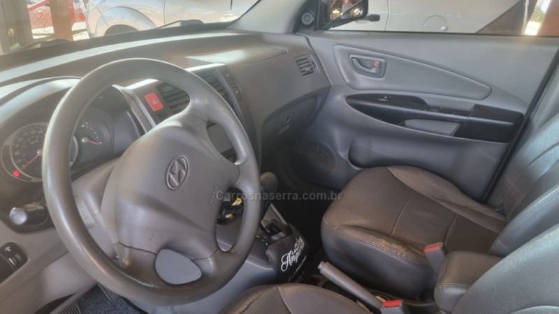 TUCSON 2.0 MPFI GLS 16V 143CV 2WD FLEX 4P AUTOMÁTICO - 2015 - FARROUPILHA