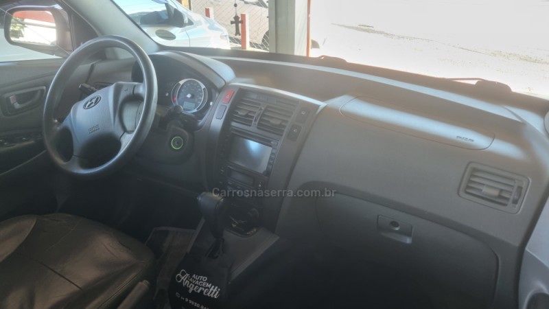 TUCSON 2.0 MPFI GLS 16V 143CV 2WD FLEX 4P AUTOMÁTICO - 2015 - FARROUPILHA